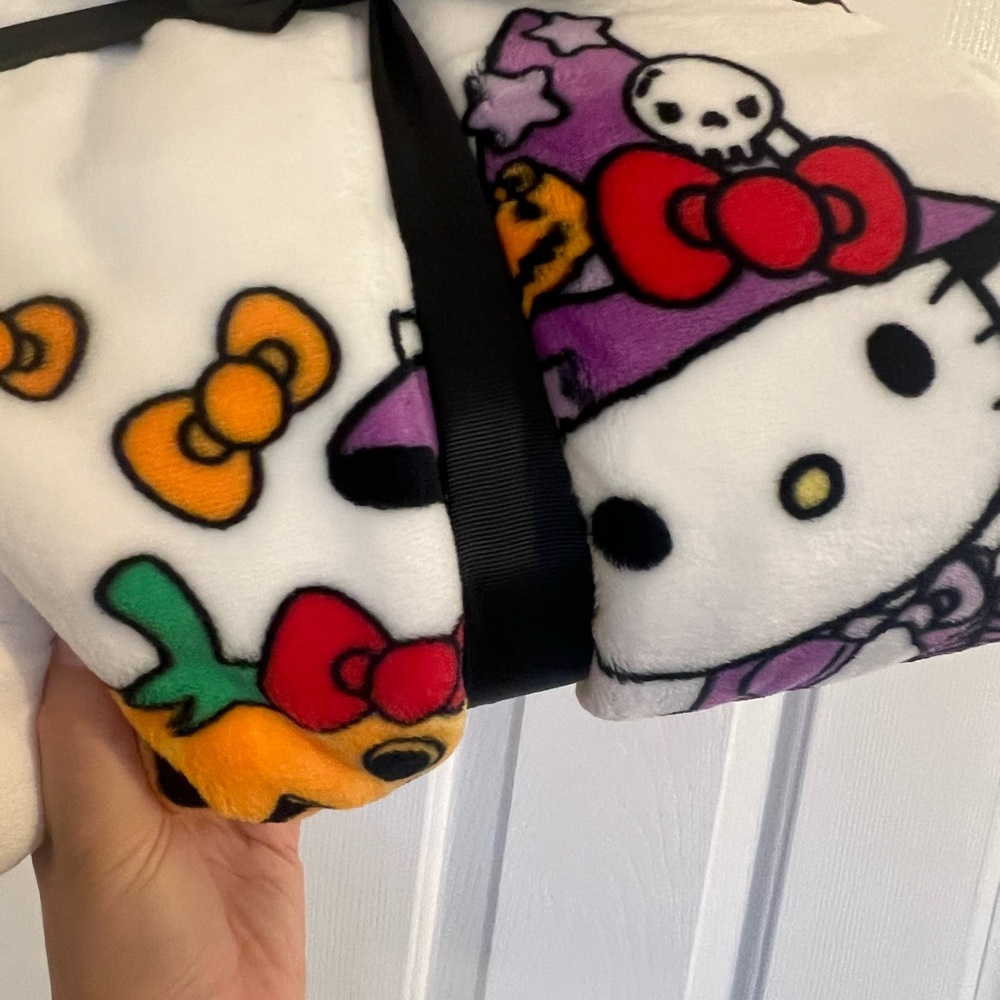 Hello Kitty Mummy Blanket TWIN BNWT